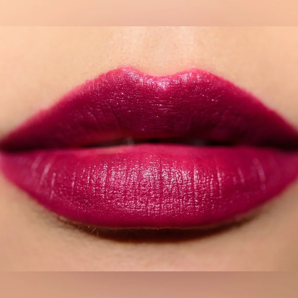 Charlotte Tilbury Hel's Bells Lipstick Berry Matte Revolution Brand New in Box